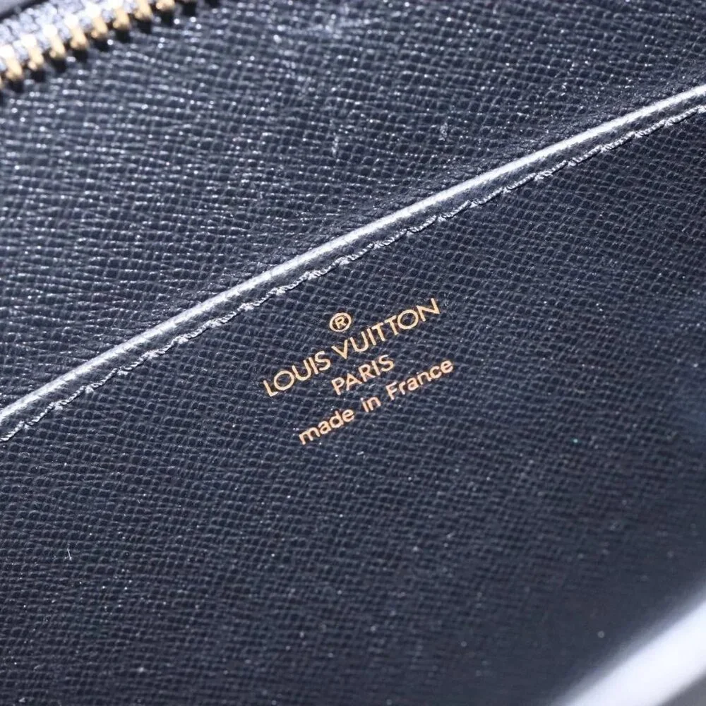 LOUIS VUITTON Epi Pochette Homme Clutch Bag Black Noir LV Auth
